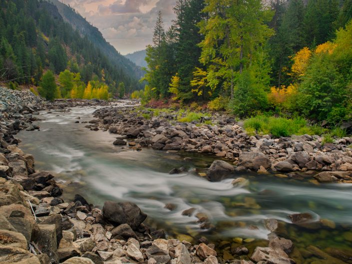 Wenatchee River in the Fall Print